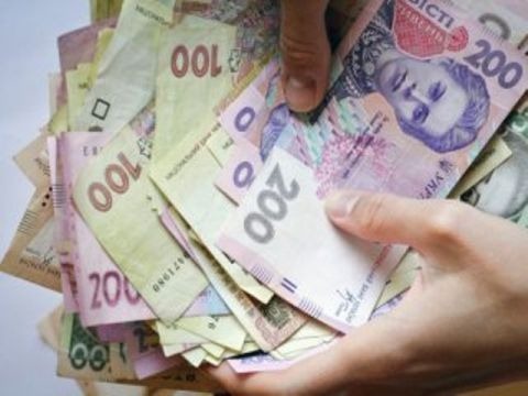 До свят бюджетники Мукачева отримають премії До свят бюджетники Мукачева отримають премії