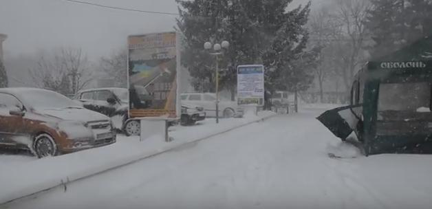 Вулиці Іршави замело снігом Вулиці Іршави замело снігом