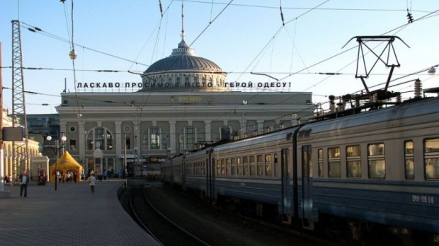 "Укрзалізниця" перевірить потяг "Одеса-Ужгород" із засніженими вагонами "Укрзалізниця" перевірить потяг "Одеса-Ужгород" із засніженими вагонами