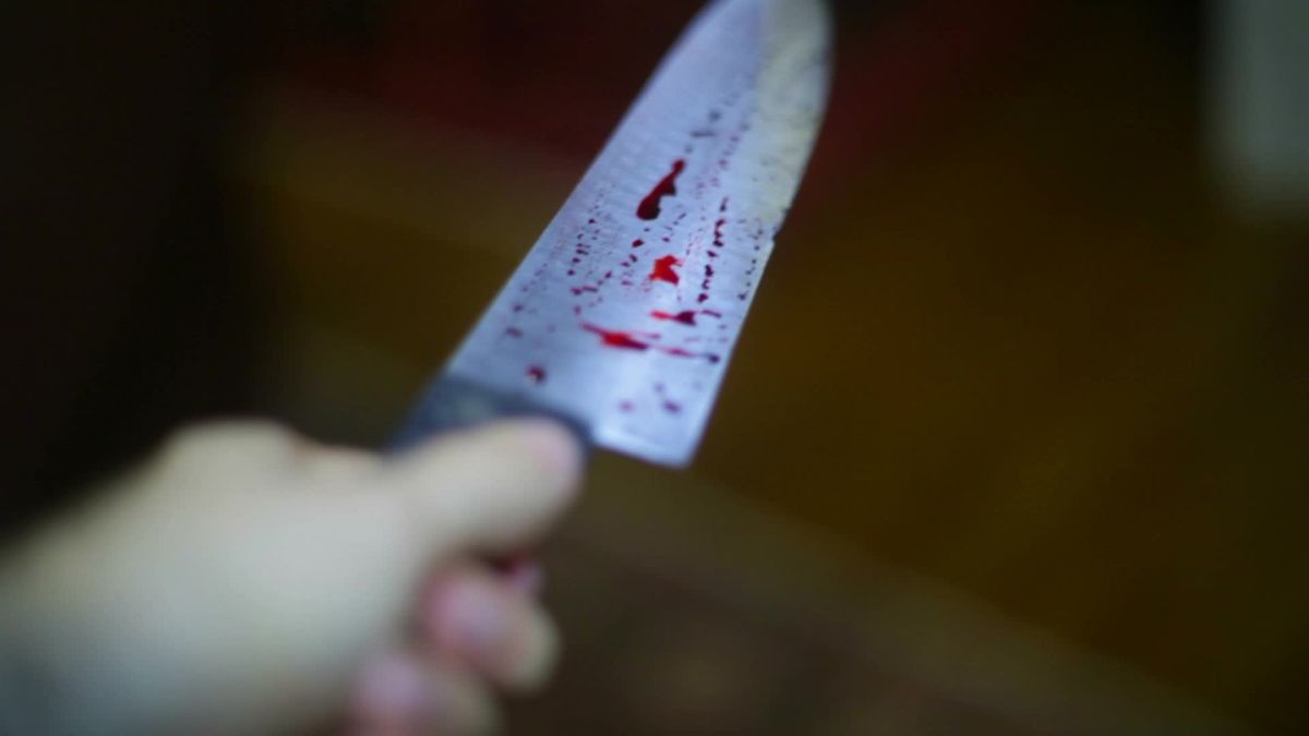 Сімейні розбірки: у Мукачеві 36-річного чоловіка поранила ножем його дружина Сімейні розбірки: у Мукачеві 36-річного чоловіка поранила ножем його дружина