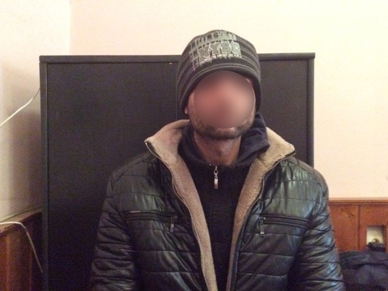 Поліція Мукачева затримала чоловіка, який переховувався від суду Поліція Мукачева затримала чоловіка, який переховувався від суду