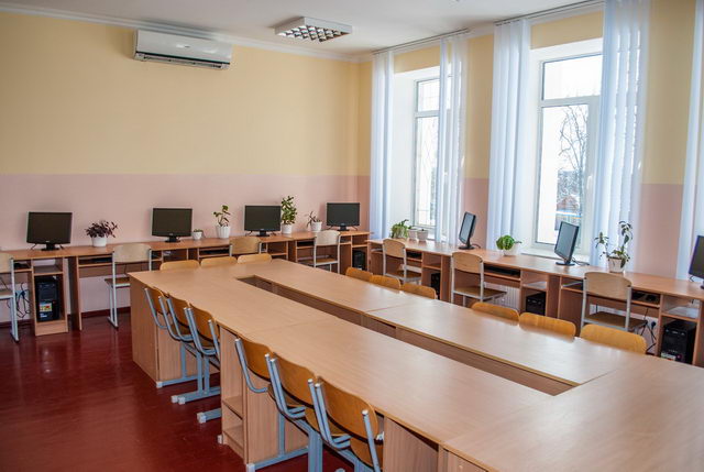 У понеділок у школярів Мукачева закінчаться зимові канікули У понеділок у школярів Мукачева закінчаться зимові канікули