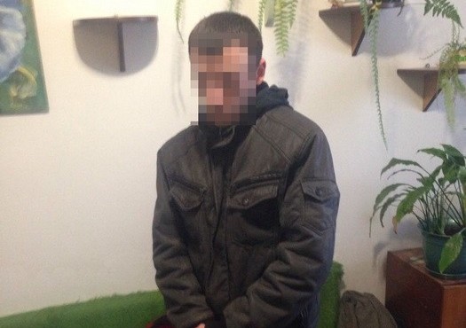 В Ужгороді СБУ затримала адміністратора антиукраїнських інтернет-груп, який пропагував військову агресію Росії В Ужгороді СБУ затримала адміністратора антиукраїнських інтернет-груп, який пропагував військову агресію Росії