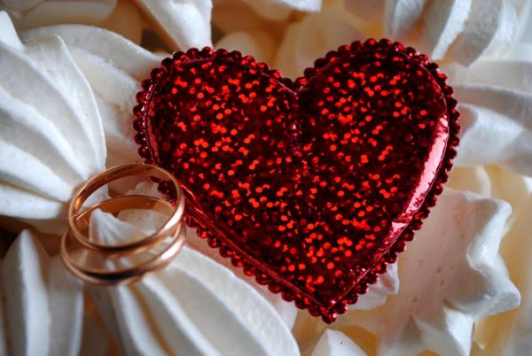У День святого Валентина в Ужгороді одружиться рекордна кількість пар У День святого Валентина в Ужгороді одружиться рекордна кількість пар