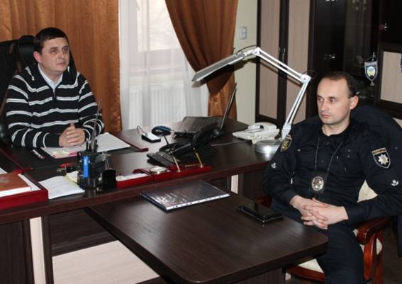 Поліція краю провела зустріч із закарпатськими «пересічниками» Поліція краю провела зустріч із закарпатськими «пересічниками»