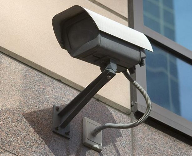 В Ужгороді мають намір встановити близько 100 камер відеоспостереження В Ужгороді мають намір встановити близько 100 камер відеоспостереження