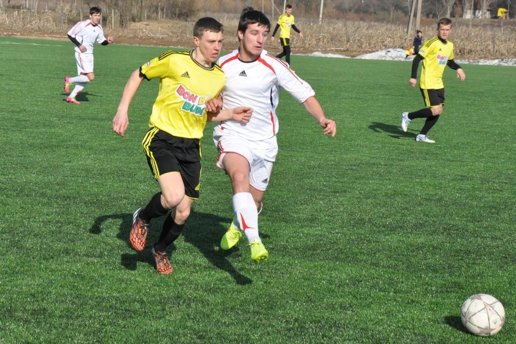 ФОТО: Lobda.at.ua Визначились перші півфіналісти зимової першості Закарпаття з футболу