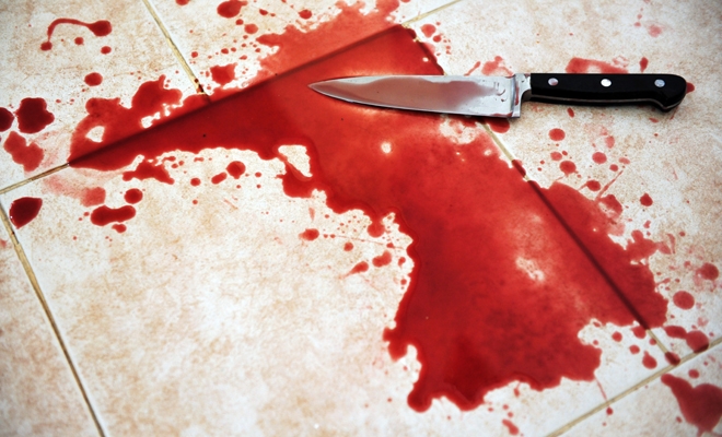 Жінка, яка вночі ледь не вбила чоловіка, каже, що схопила ніж від безвиході Жінка, яка вночі ледь не вбила чоловіка, каже, що схопила ніж від безвиході