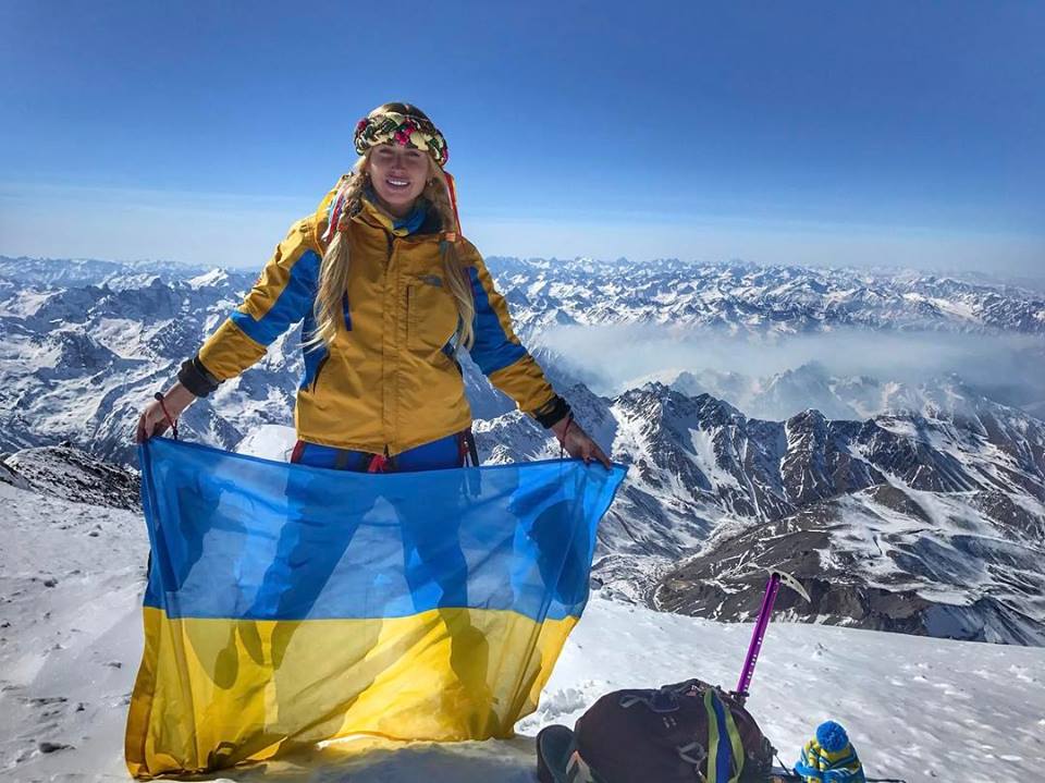 У Міжнародний жіночий день мукачівка Ірина Галай підкорила найвищу вершину Росії У Міжнародний жіночий день мукачівка Ірина Галай підкорила найвищу вершину Росії