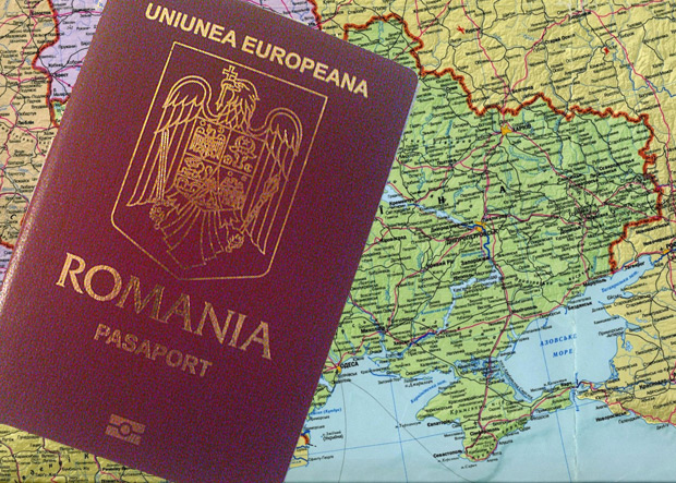 Закарпатці розповіли журналістам для чого посадовцям потрібні паспорти інших країн Закарпатці розповіли журналістам для чого посадовцям потрібні паспорти інших країн