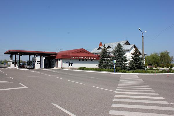 Два автомобілі намагалися незаконно перевезти через кордон Два автомобілі намагалися незаконно перевезти через кордон