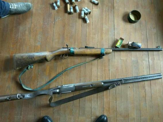 На Ужгородщині чоловік тримав удома зброю та набої до неї На Ужгородщині чоловік тримав удома зброю та набої до неї