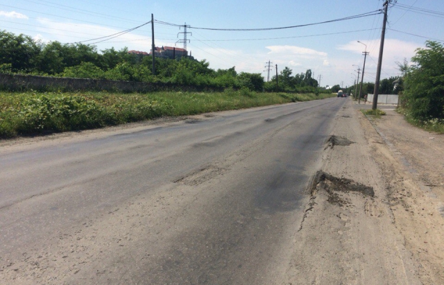 Москаль розповів, на що Мукачівська міськрада витратила гроші, які мали би піти на ремонт вулиці Берегівської-об’їзної Москаль розповів, на що Мукачівська міськрада витратила гроші, які мали би піти на ремонт вулиці Берегівської-об’їзної