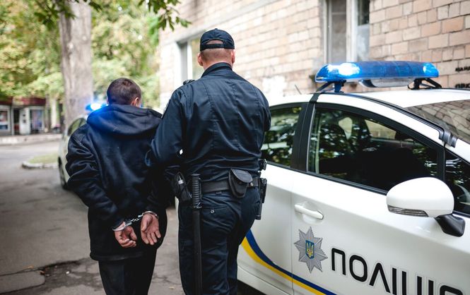 Двох ужгородських підлітків змусили піти на злочин Двох ужгородських підлітків змусили піти на злочин