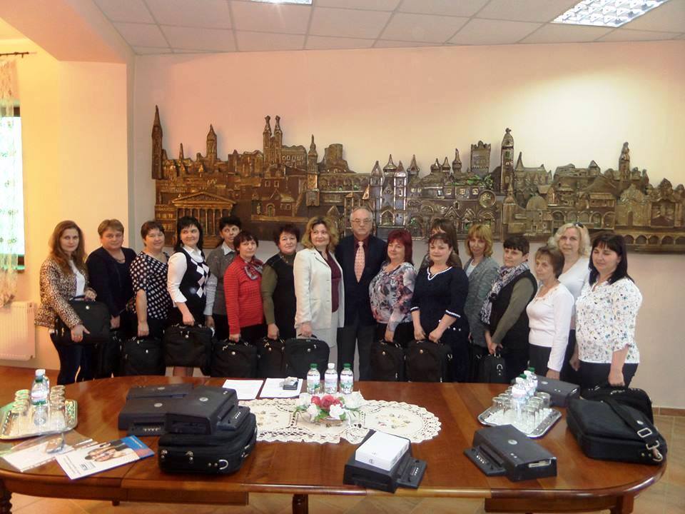 Бібліотекарі отримали від Консульства Угорщини в Берегові ноутбуки Бібліотекарі отримали від Консульства Угорщини в Берегові ноутбуки