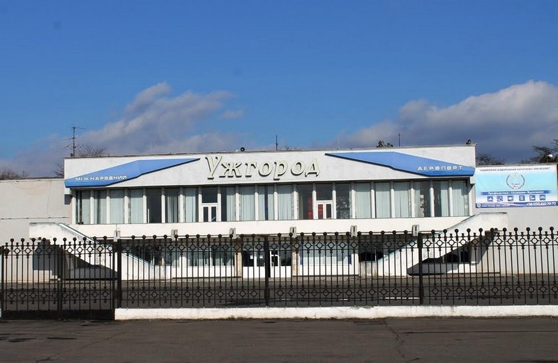 Закарпатські депутати просять Кабмін відновити роботу аеропорту «Ужгород» Закарпатські депутати просять Кабмін відновити роботу аеропорту «Ужгород»