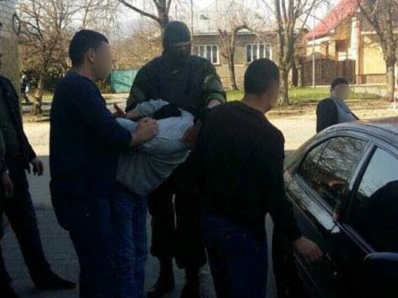 Поліція затримала чоловіка, який нещодавно жорстоко вбив мукачівця Поліція затримала чоловіка, який нещодавно жорстоко вбив мукачівця