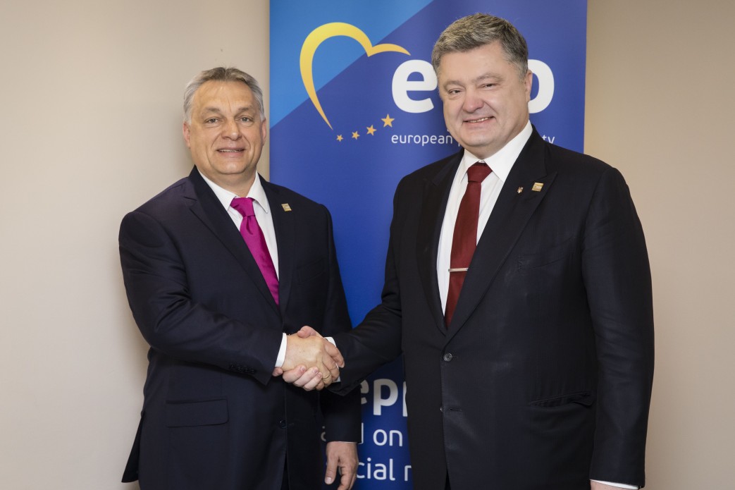 Порошенко зустрівся з Орбаном і висловив йому занепокоєння деякими заявами угорських урядовців Порошенко зустрівся з Орбаном і висловив йому занепокоєння деякими заявами угорських урядовців