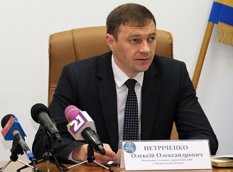 Начальник Головного управління ДФС у Закарпатській області прокоментував затримання своїх підлеглих на хабарі