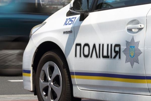 ЗМІ повідомляють про побиття поліцейського ЗМІ повідомляють про побиття поліцейського