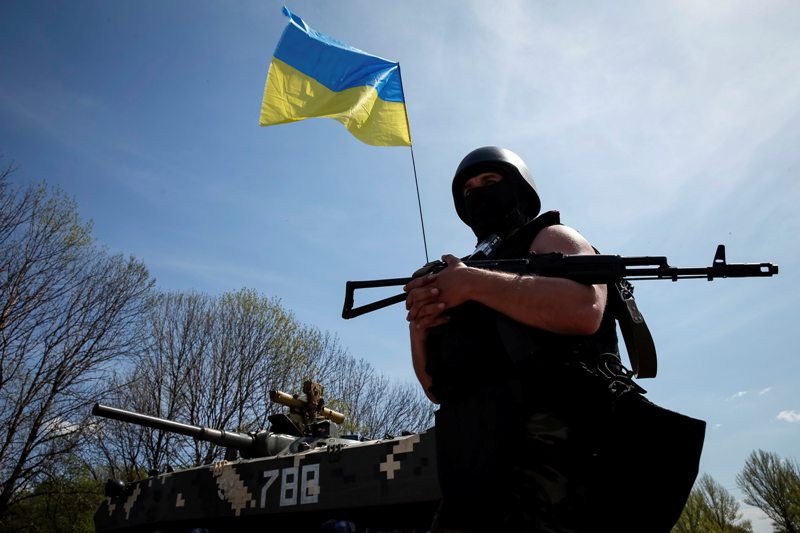 Бійці 128-ої бригади лякають сепаратистів розмовами по-закарпатськи Бійці 128-ої бригади лякають сепаратистів розмовами по-закарпатськи