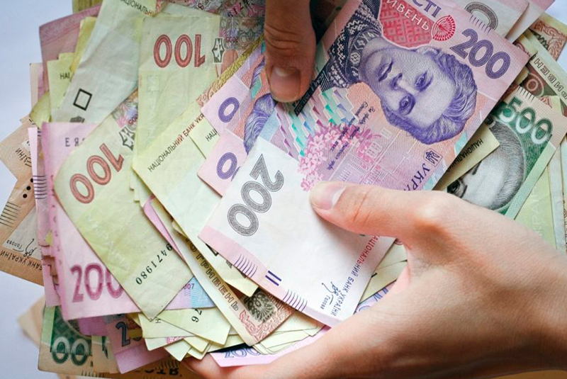 У Мукачеві жінка продала двох своїх дітей У Мукачеві жінка продала двох своїх дітей