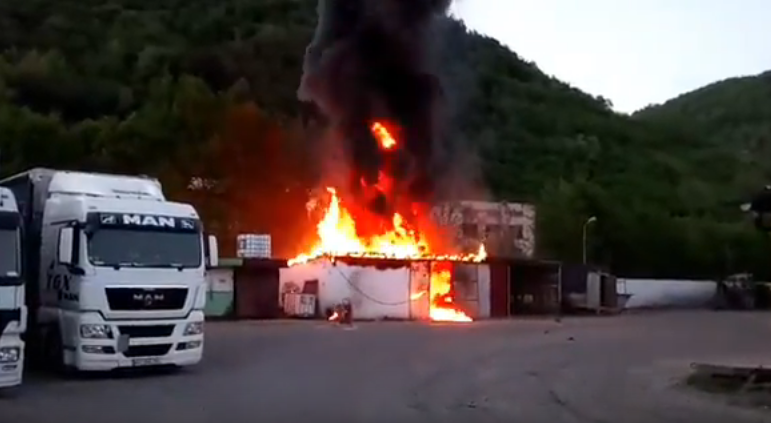 З’явилося відео з місця пожежі у Мукачеві З’явилося відео з місця пожежі у Мукачеві