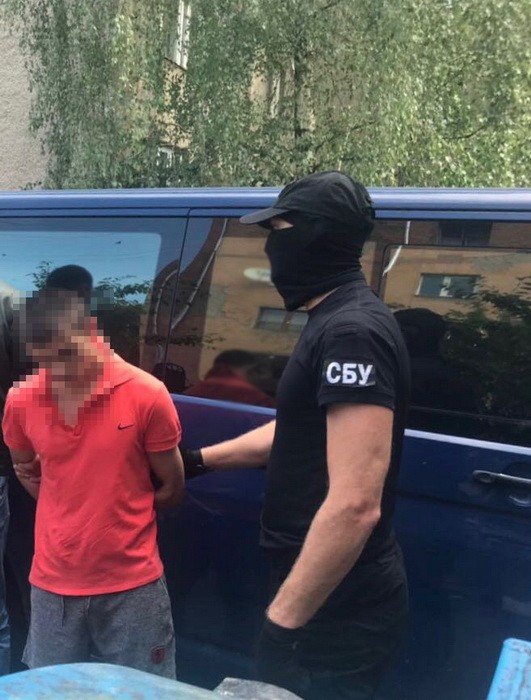 Прикордонник, якого затримали за отримання хабара, приторговував наркотиком, – СБУ Прикордонник, якого затримали за отримання хабара, приторговував наркотиком, – СБУ
