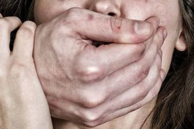 59-річна жінка заявила, що її зґвалтував молодий чоловік 59-річна жінка заявила, що її зґвалтував молодий чоловік