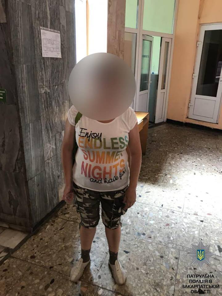 У Мукачеві патрульні затримали двох зловмисників У Мукачеві патрульні затримали двох зловмисників