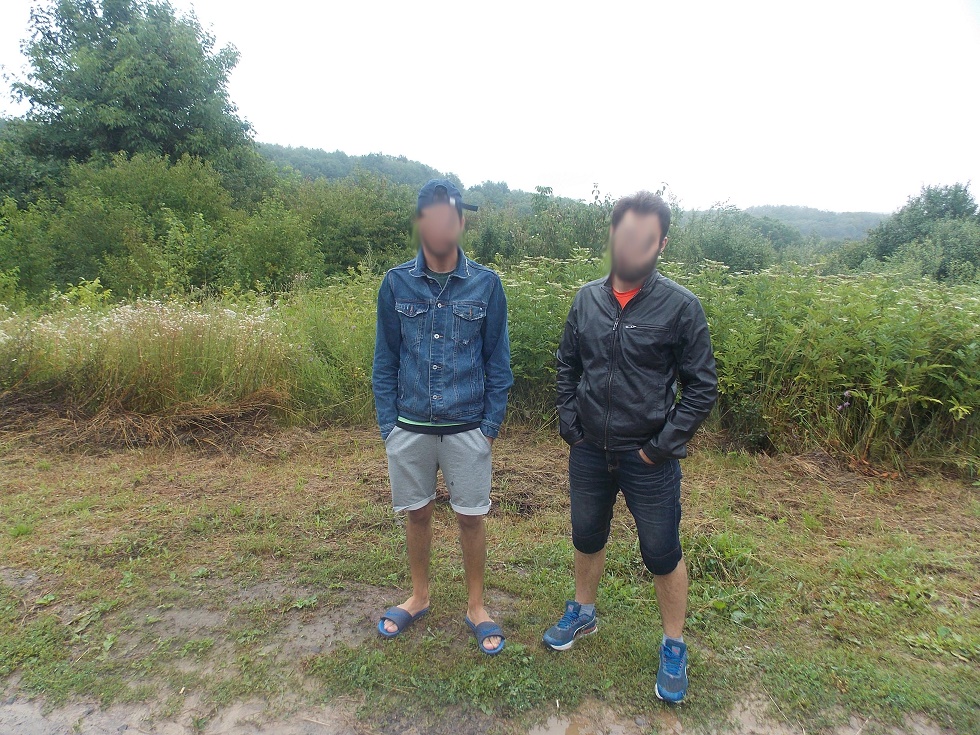 На Закарпатті затримали двох іноземців На Закарпатті затримали двох іноземців