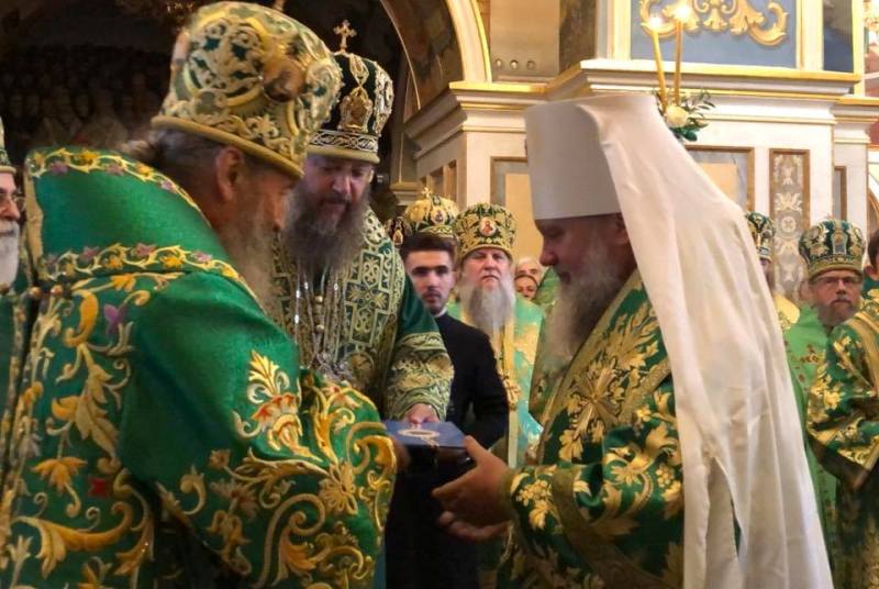 Високопреосвященніший Феодор став Митрополитом Мукачівським та Ужгородським Високопреосвященніший Феодор став Митрополитом Мукачівським та Ужгородським