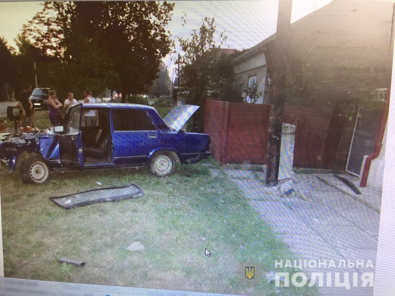 Закарпатець вкрав автомобіль та потрапив на ньому в ДТП Закарпатець вкрав автомобіль та потрапив на ньому в ДТП