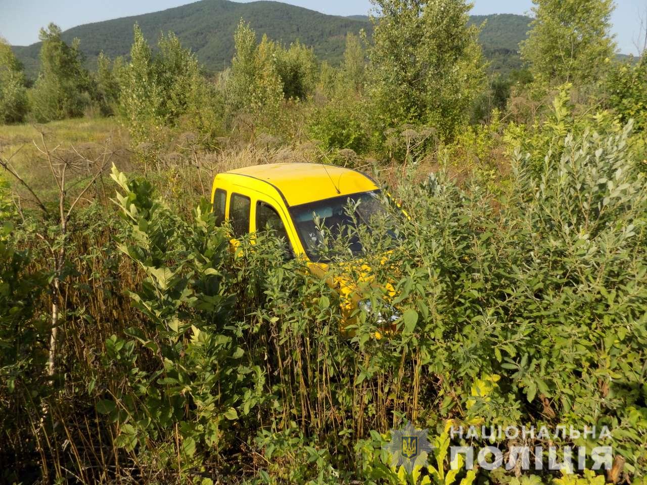 Зіткнулися два авто: постраждала дитина Зіткнулися два авто: постраждала дитина