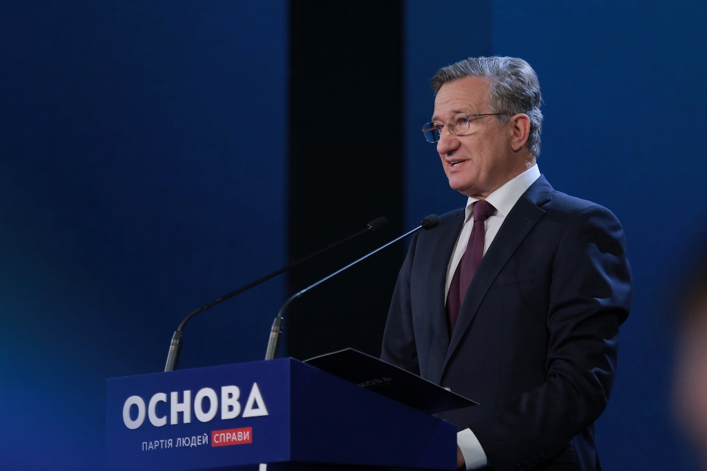 "Основа" "зшиватиме" країну і висуває Сергія Таруту кандидатом в президенти "Основа" "зшиватиме" країну і висуває Сергія Таруту кандидатом в президенти