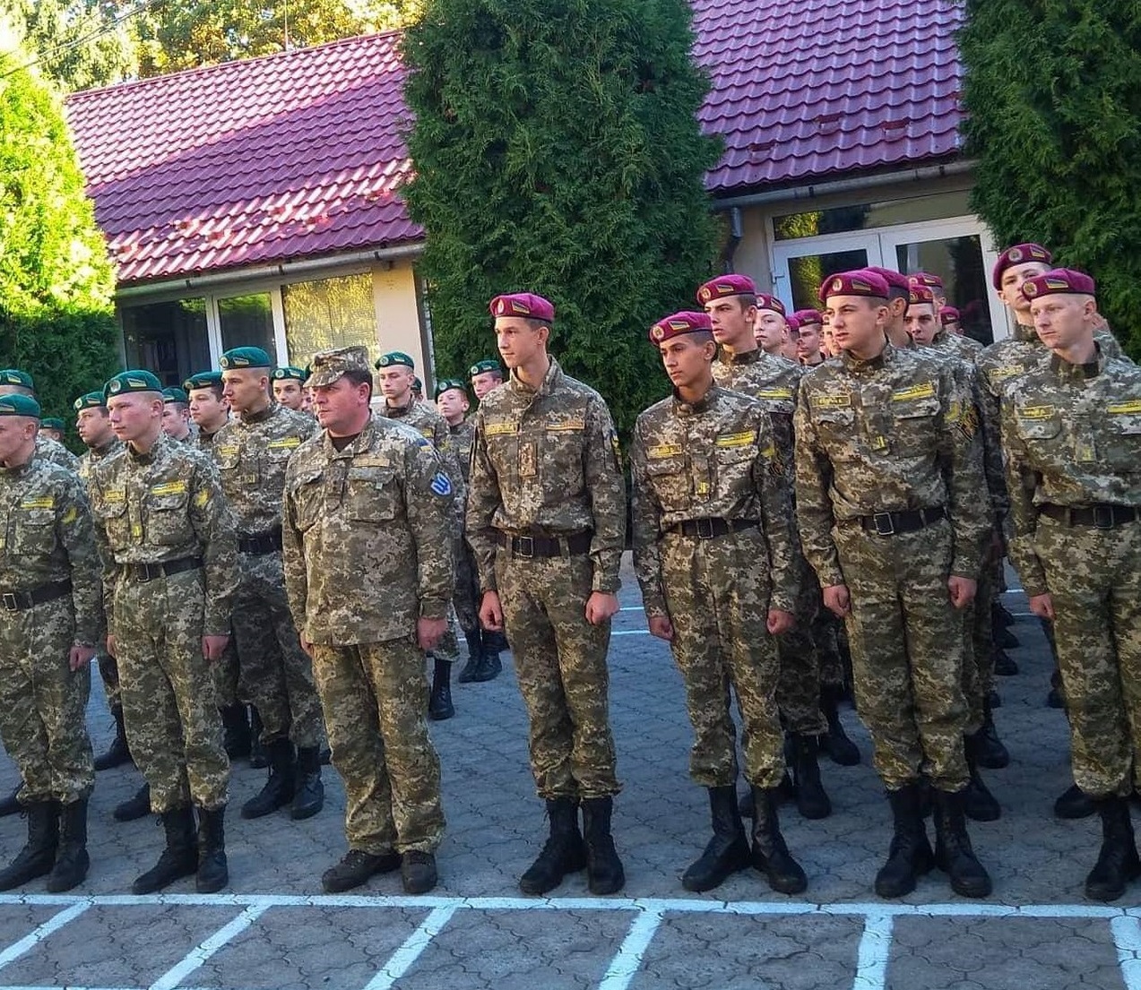 У Закарпатському військовому ліцеї пройшли урочистості До Дня захисника України в Закарпатському військовому ліцеї, що в Мукачеві, пройшли урочистості