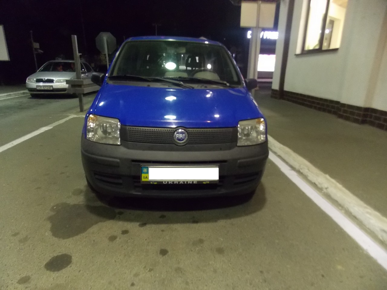 На кордоні виявили машину, яку була у розшуку 6 років Викрадений Fiat затримали на українсько-словацькому кордоні. Спрацювала база даних Інтерпол