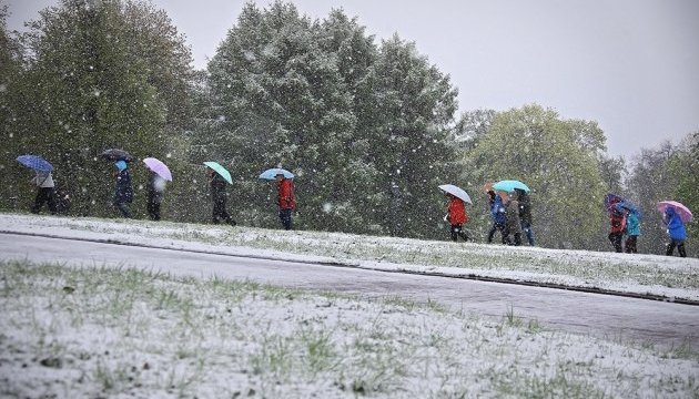 Подекуди сильний дощ, мокрий сніг та ожеледь: Закарпаття цього тижня накриє негода Погода на Закарпатті на тиждень: подекуди сильний дощ, мокрий сніг та ожеледь