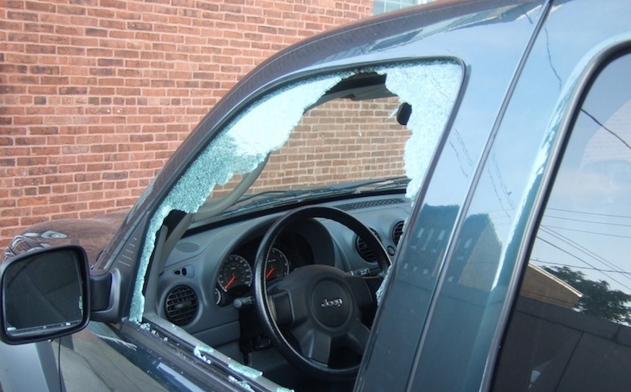 В Ужгороді невідомі грабують автомобілі 12 автомобільних крадіжок зафіксували в Ужгороді за тиждень