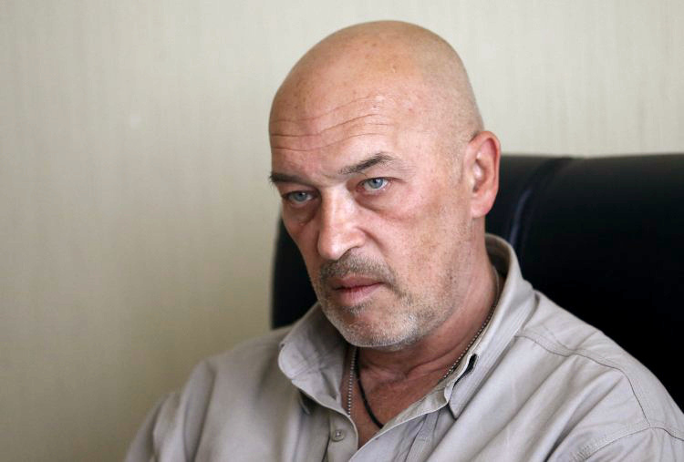 Заступник міністра Георгій Тука назвав спецоперацією роздачу угорських паспортів на Закарпатті Заступник міністра з питань тимчасово окупованих територій Георгій Тука назвав роздачу угорських паспортів спецоперацією