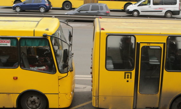 В Ужгороді перевізники хочуть підняти вартість проїзду в маршрутках Ужгородські перевізники хочуть підняти ціну на проїзд у маршрутках