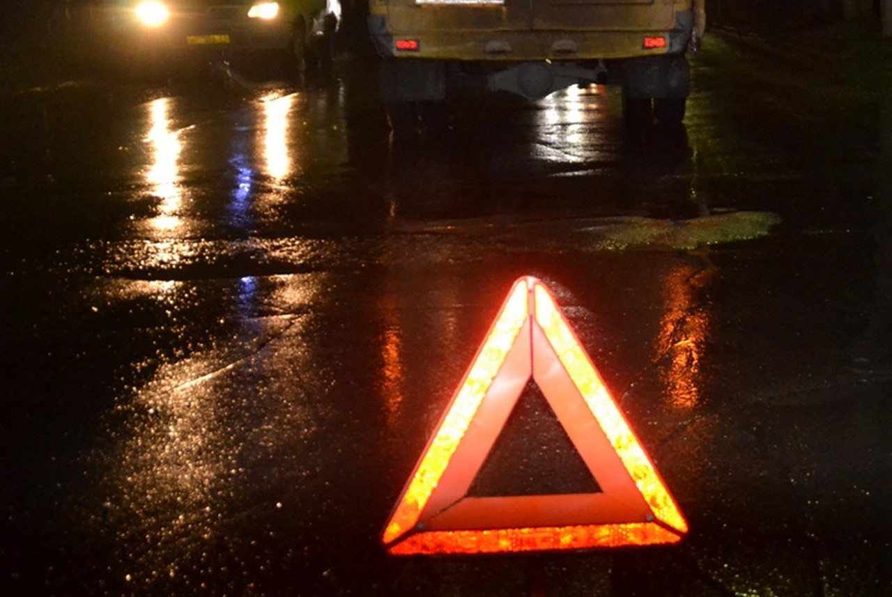 Сталася ДТП: зіткнулися мотоцикл і автомобіль У селищі Ясіня на Рахівщині сталася ДТП: мотоцикл зіткнувся із автомобілем