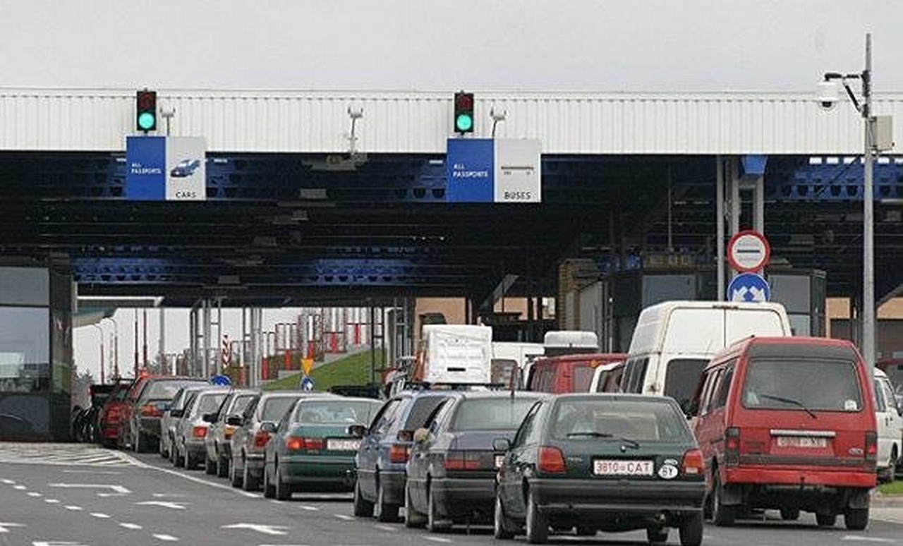 Угорщина запроваджує на кордоні систему тестування із залученням детектора брехні ЄС запроваджує на угорському кордоні систему тестування із залученням детектора брехні