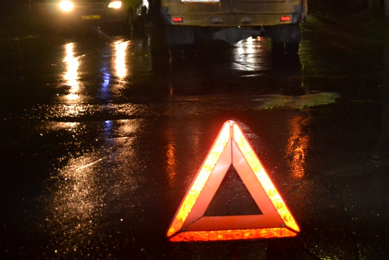 На трасі "Київ-Чоп" на пішохідному переході сталась ДТП На трасі "Київ-Чоп" на пішохідному переході у межах Мукачева трапилась ДТП: водій збив жінку