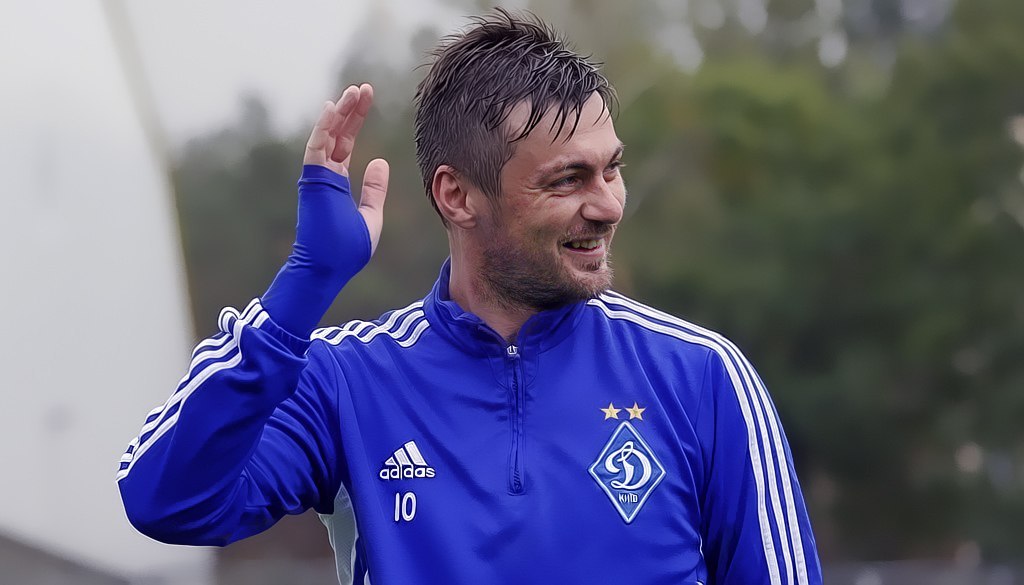 Екс-гравець "Динамо" Артем Мілевський заявив, що він, можливо, гратиме за "Минай" Екс-гравець київського "Динамо" Артем Мілевський заявив про можливу співпрацю з ФК "Минай"