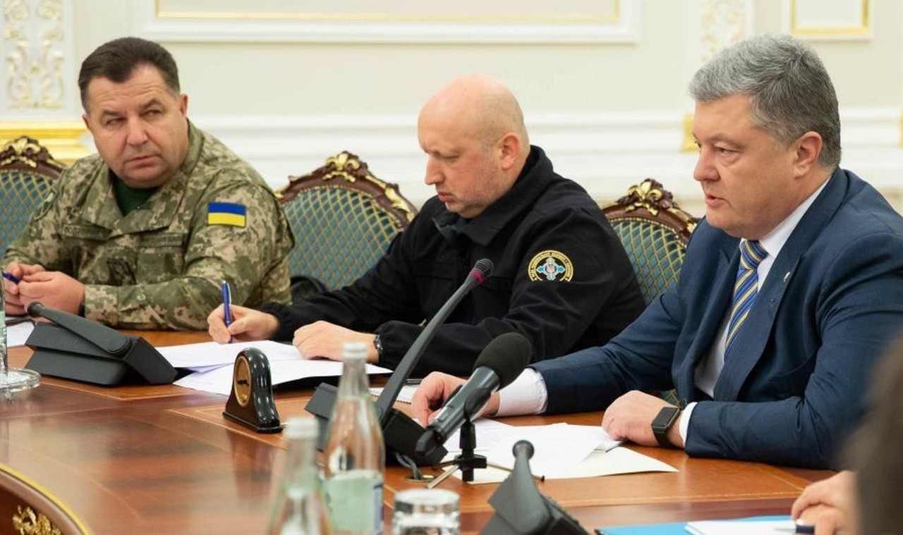 Введення воєнного стану: що думають закарпатці Введення воєнного стану в Україні: що думають закарпатці