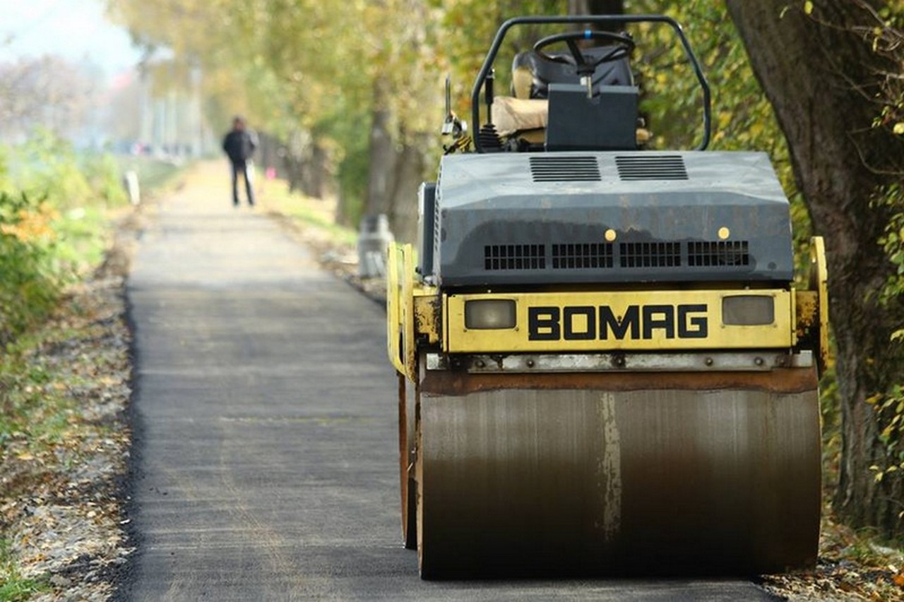 У Мукачеві хочуть облаштувати майже кілометрову велодоріжку У Мукачеві хочуть облаштувати майже кілометрову велодоріжку. За роботу береться ТОВ Сяйво-Груп