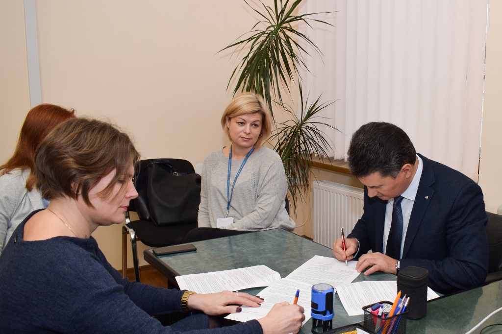 В Ужгородській міській раді надаватимуть ще одну онлайн-послугу В Ужгороді ФОП можна зареєструвати онлайн