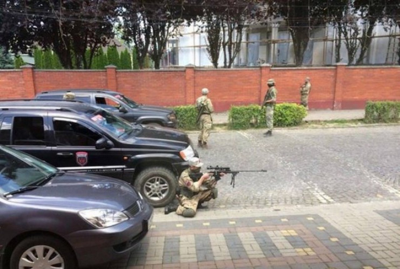 Терористичний акт у Мукачеві: одному з учасників "світить" довічне ув’язнення Терористичний акт у Мукачеві: одному з учасників Правого сектору світить довічне ув’язнення