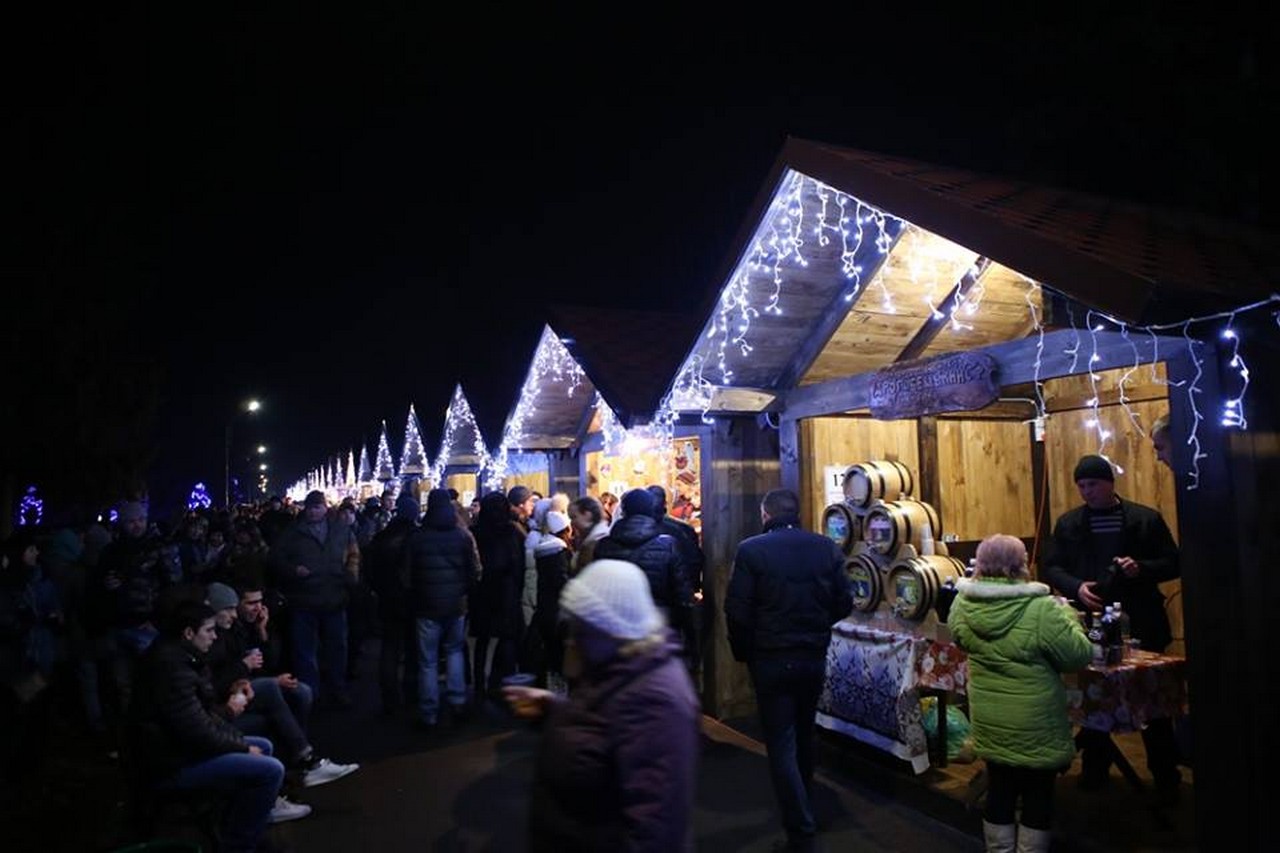 "Червене вино 2019": скільки доведеться заплатити виноробам "Червене вино 2019": скільки доведеться заплатити виноробам за участь у фестивалі